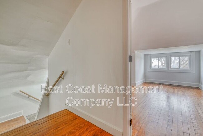 Building Photo - 6 Cromarty Rd