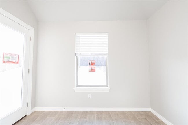 Building Photo - 913 Westfall Dr
