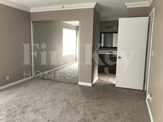Building Photo - 419 Rutherford Cir