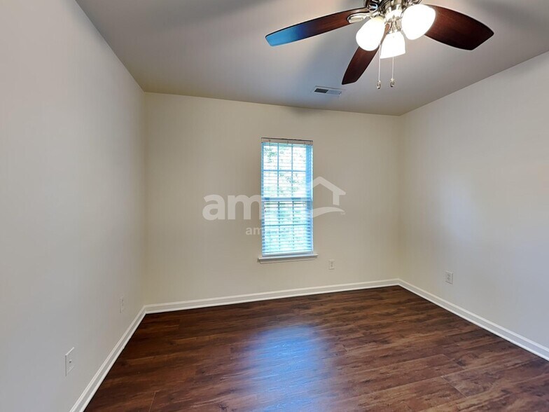 Building Photo - 2800 Meherrin Ct