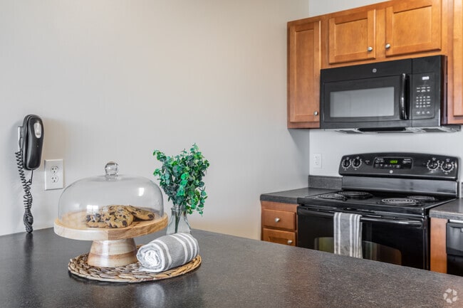 Interior Photo - College Suites at Washington Square