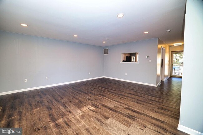 Building Photo - 14436 Whisperwood Ct