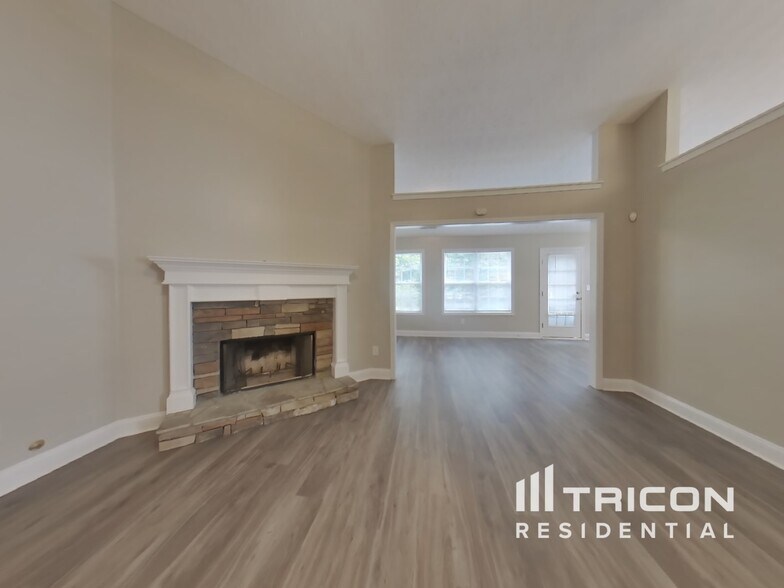 Building Photo - 35 Carmody Cir