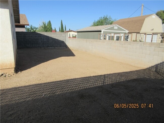 Building Photo - 2619 Crozier Ave