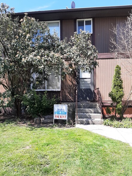 Primary Photo - 618 N Terrace Dr