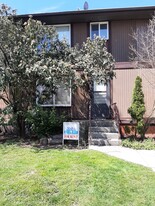 Building Photo - 618 N Terrace Dr