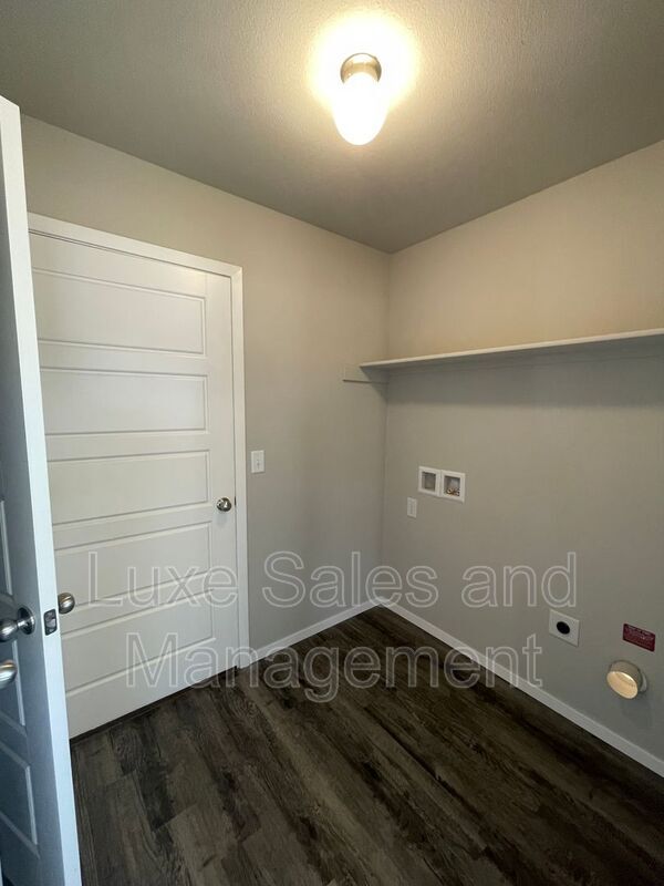 Building Photo - 16126 S 88th E Ave