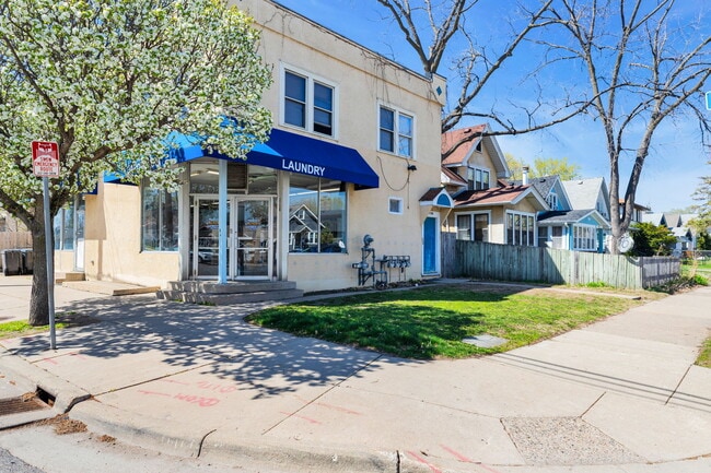 Building Photo - 3756 27th Ave S