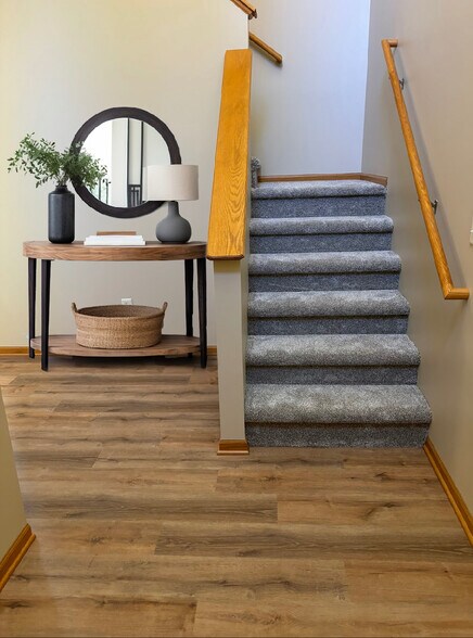 Building Photo - 8248 S 85th St