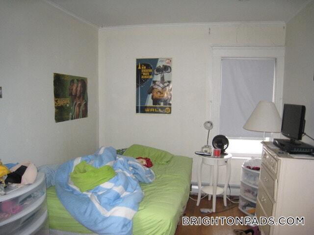 Building Photo - 31 Wade St