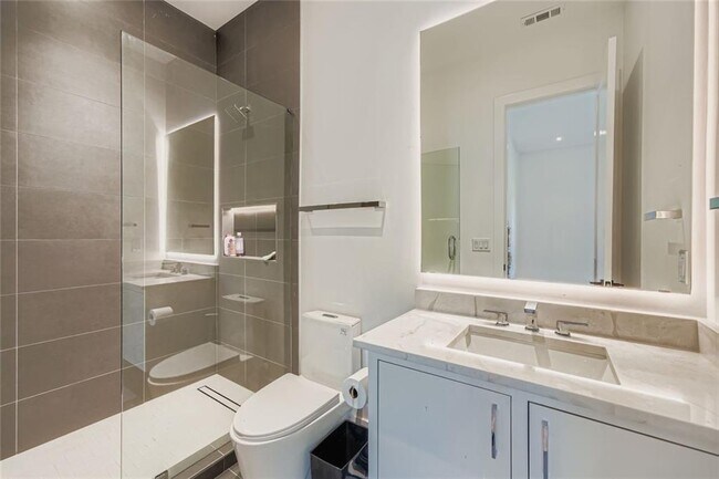 Building Photo - 1223 Mayfair Dr NE