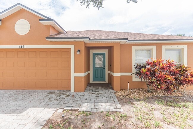 Building Photo - Brackenwood subdivision