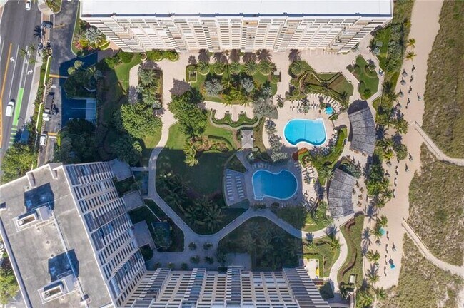 Building Photo - 4900 N Ocean Blvd