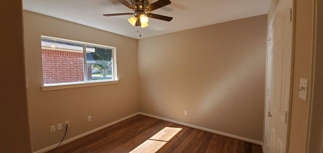 Building Photo - 1207 Toby Ln