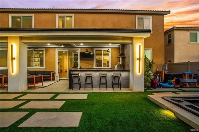 Building Photo - Stunning and Spacious 5BR 3BA Home w/ Solar Panels + Community Pool + Basketball/Tennis Court + S...