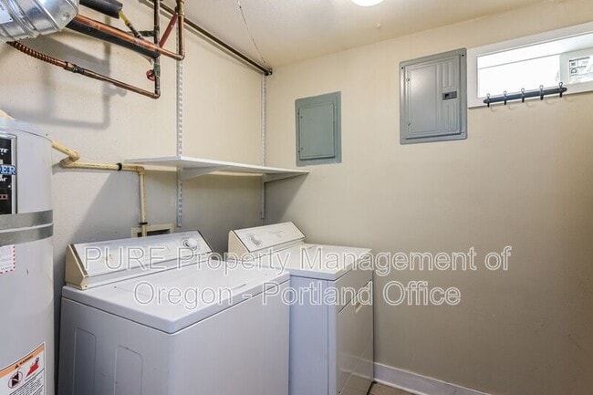 Building Photo - 22 S Meade St