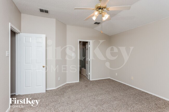 Building Photo - 520 Dogwood Trail