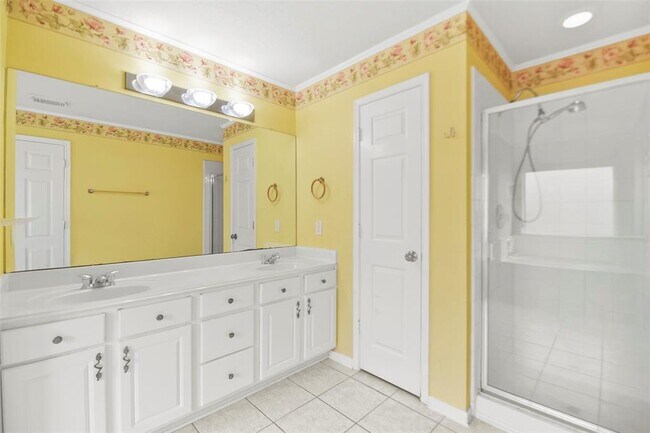Building Photo - 3642 Slocom Dr