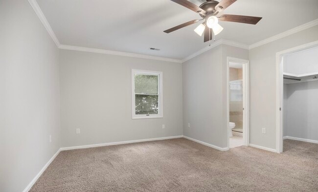 Building Photo - 1512 Maybrook Dr