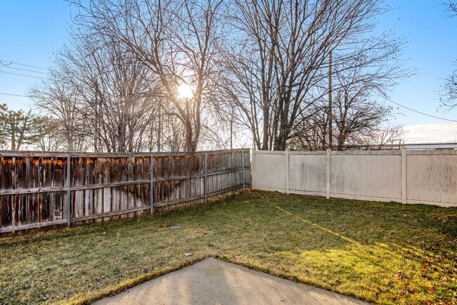 Building Photo - Freshly Updated 3-Bedroom Home for Rent in South Boise