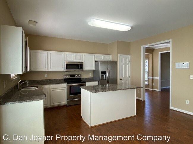 Building Photo - 2 br, 2.5 bath House - 100 Auburn Top Lane