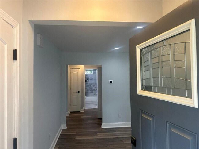 Building Photo - 1841 Bayberry Dr SW