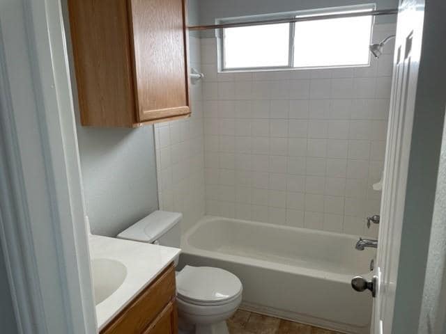 Building Photo - 3776 Castle Rock Dr