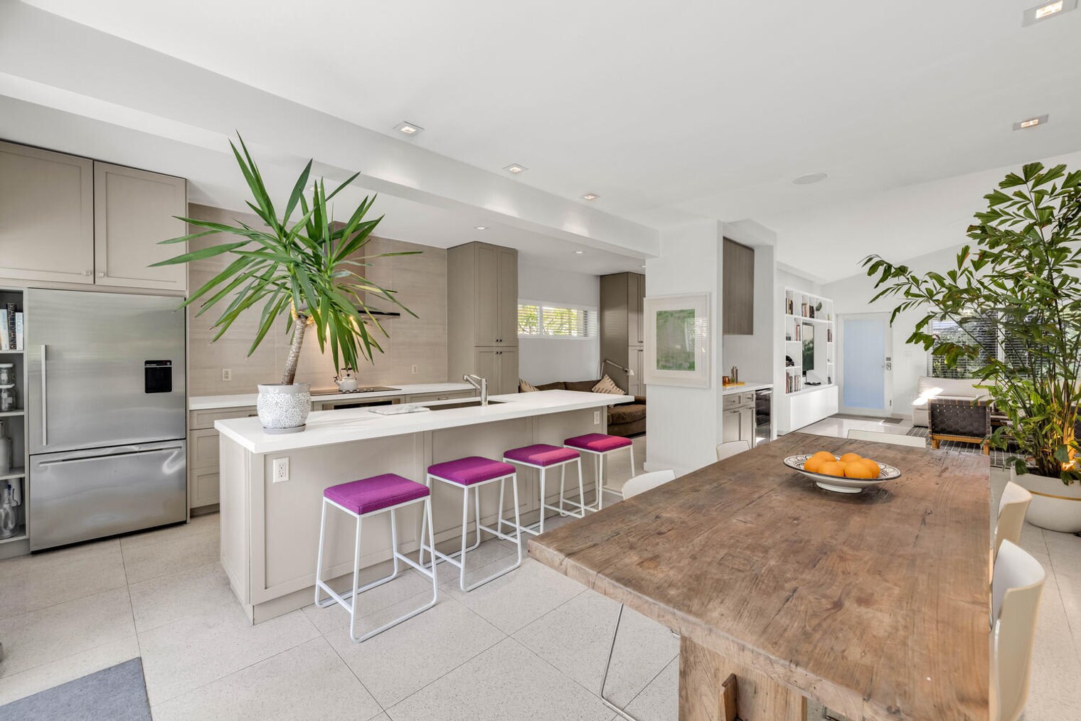 Building Photo - 420 NE 87th St