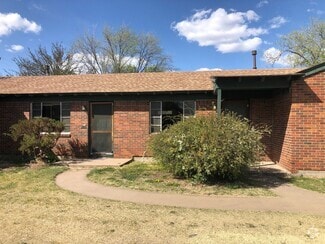 Building Photo - Paramount Duplex 2 Bedroom, 1 Full Bathroo...