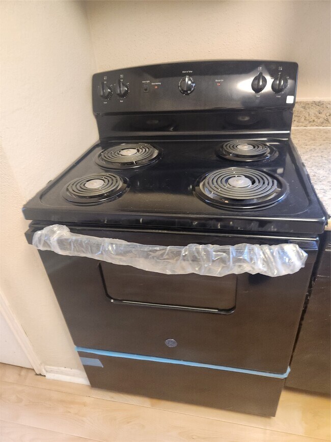 Building Photo - 12500 Sandpiper Dr