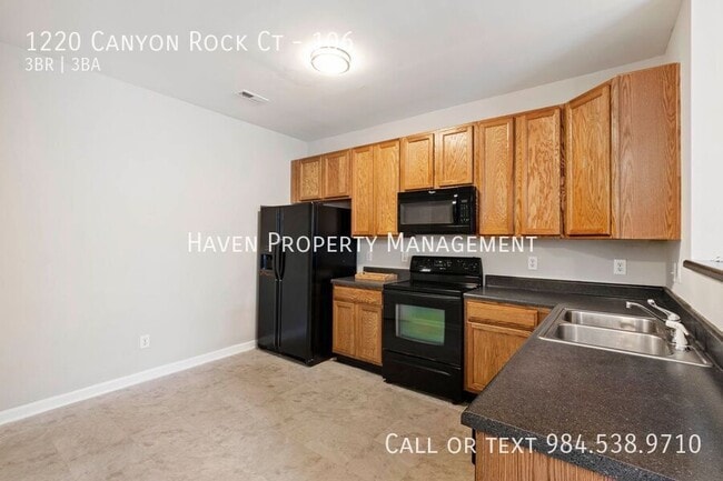 Building Photo - 1220 Canyon Rock Court