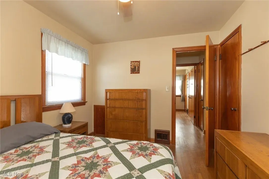 Bedroom 1 - 5918 Ira Ave