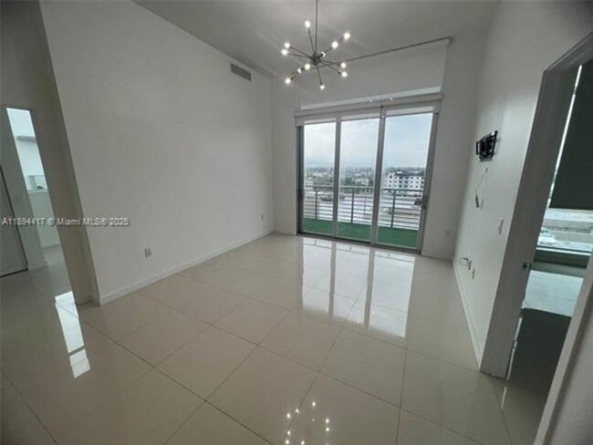 Building Photo - 7661 NW 107th Ave