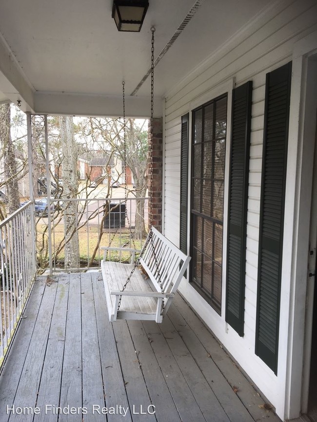 Building Photo - 2 br, 2.5 bath House - 4448 Stumberg Lane