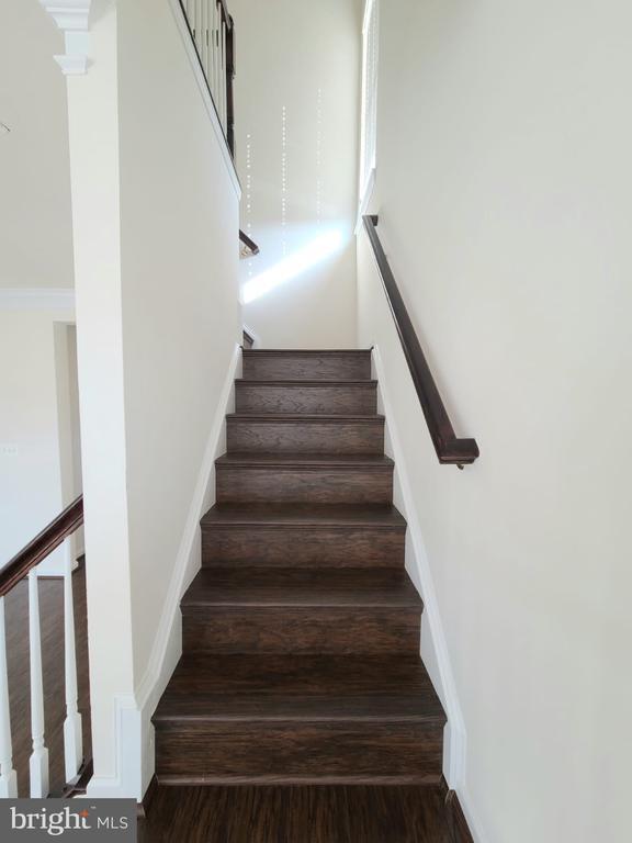 Building Photo - 42625 Homefront Terrace