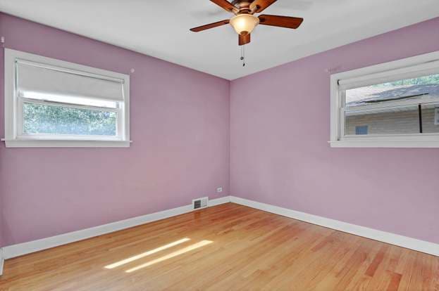 Building Photo - 8918 Parkside Ave