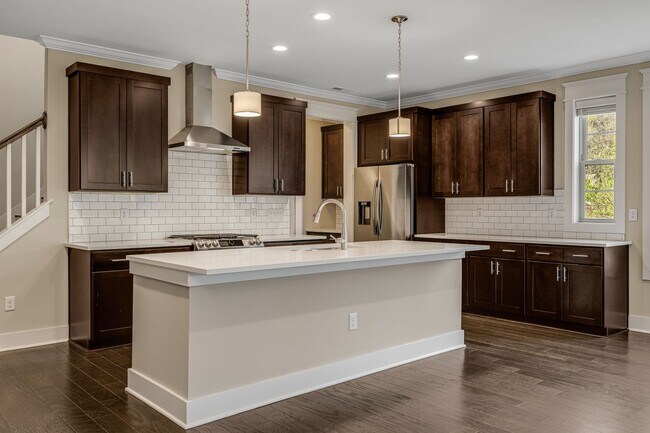 Building Photo - Stunning 3-Bedroom Townhome in Black Mountain's Sweet Birch Commons