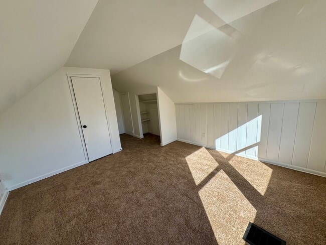 Building Photo - 324 Sturbridge Rd