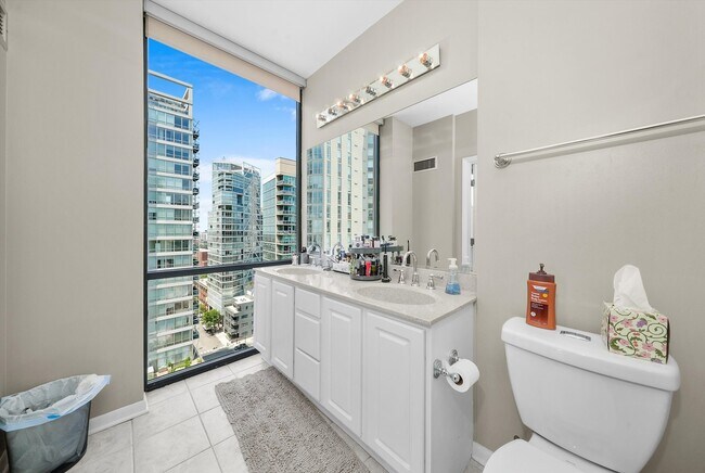 Building Photo - 435 W Erie St