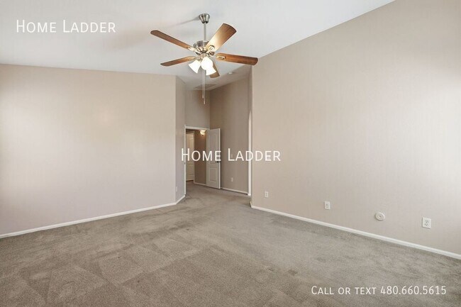 Building Photo - 4101 E Longhorn St