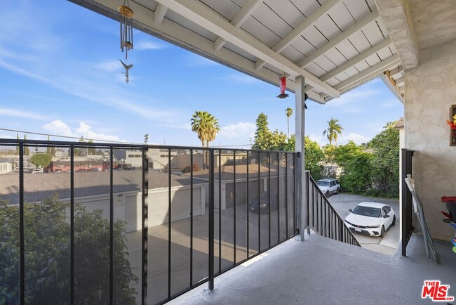 Building Photo - 5324 Vantage Ave