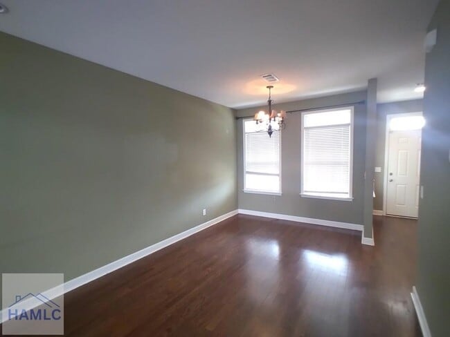 Building Photo - 114 Governors Blvd