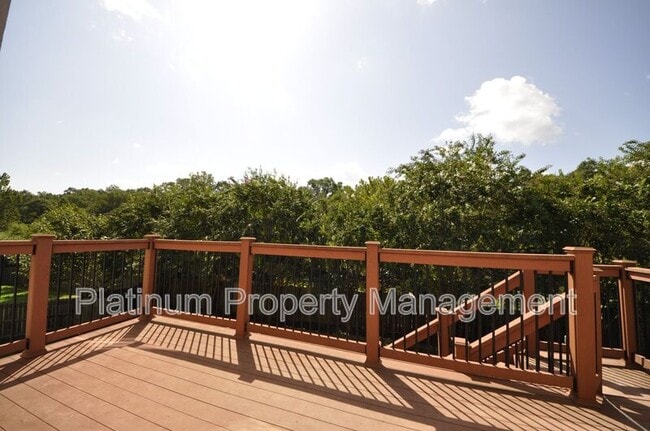 Building Photo - 917 Wallace Falls Dr