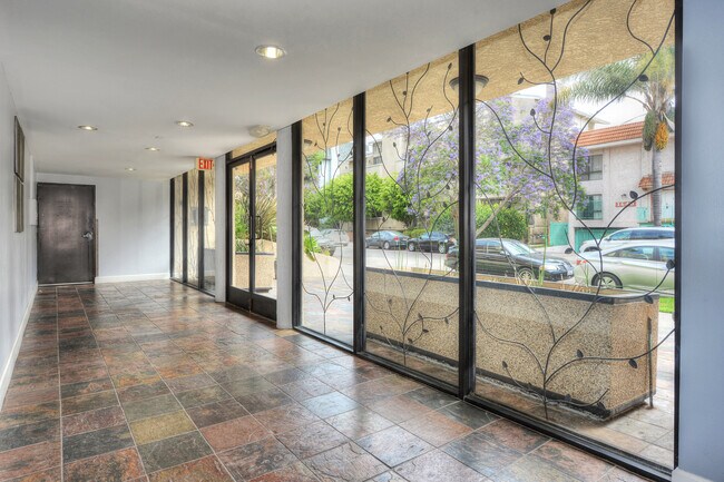 Building Photo - 1633 S Bentley Ave