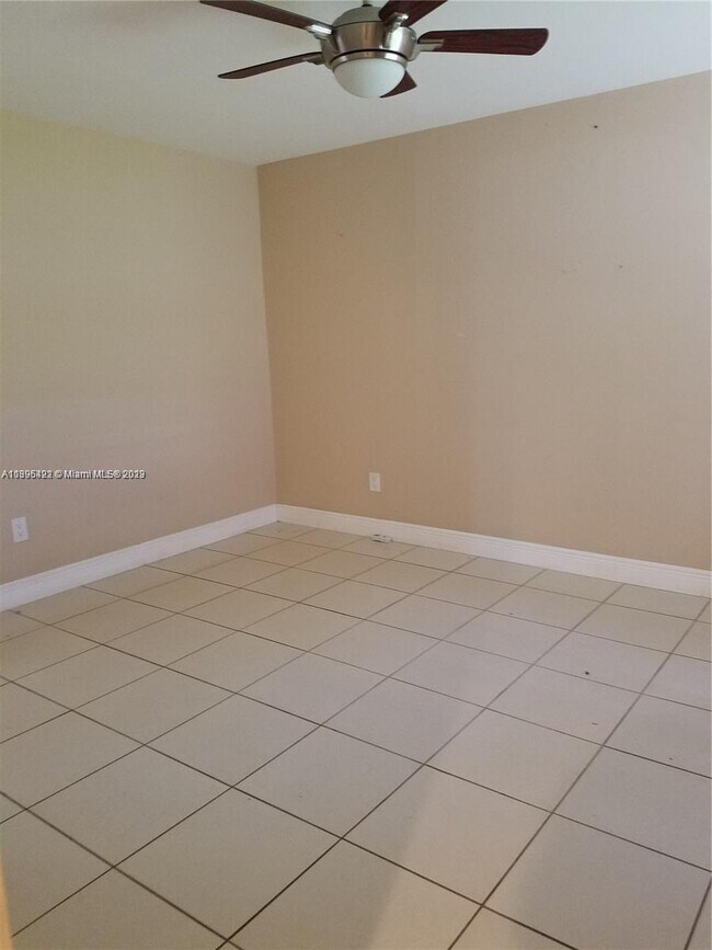 Building Photo - 13240 SW 88th Ln