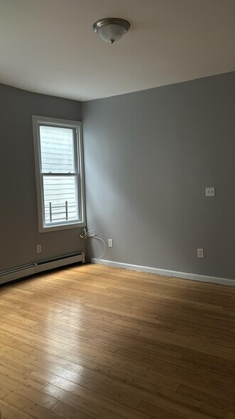 Building Photo - 803 S 16th St