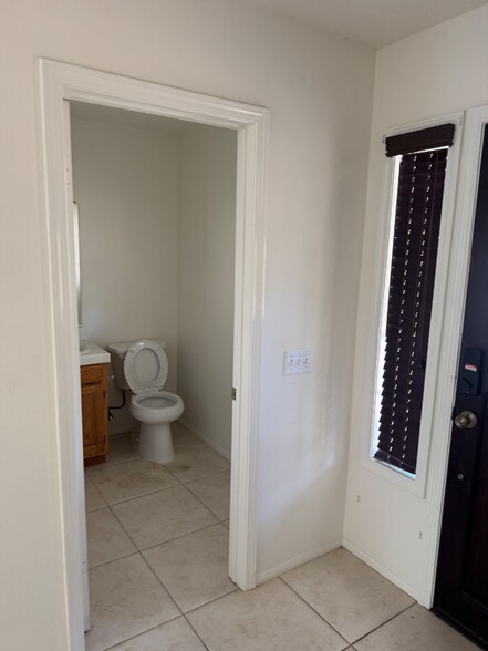 Building Photo - 473 Ali Way