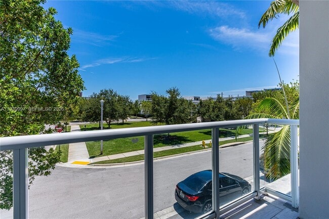 Building Photo - 6410 NW 105th Pl