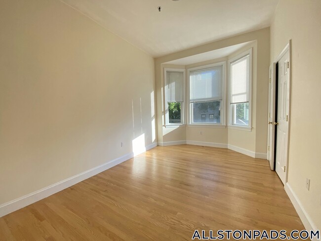 Building Photo - 9 Gardner Terrace