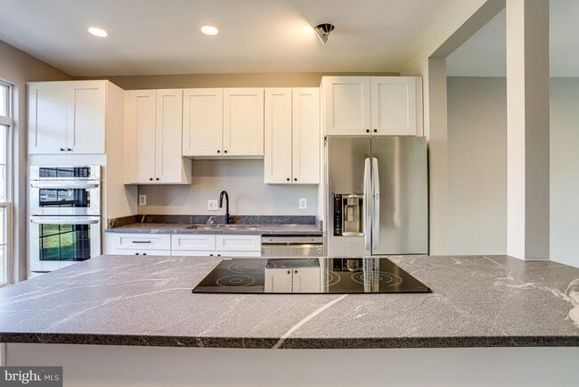 Building Photo - 20366 Hartwell St